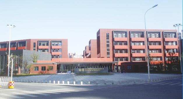 武汉市东西湖区黄狮海学校